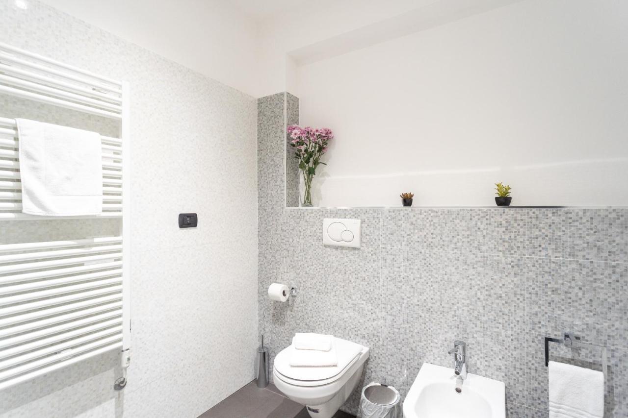 White Flat In Como City Center By Rent All Como Buitenkant foto