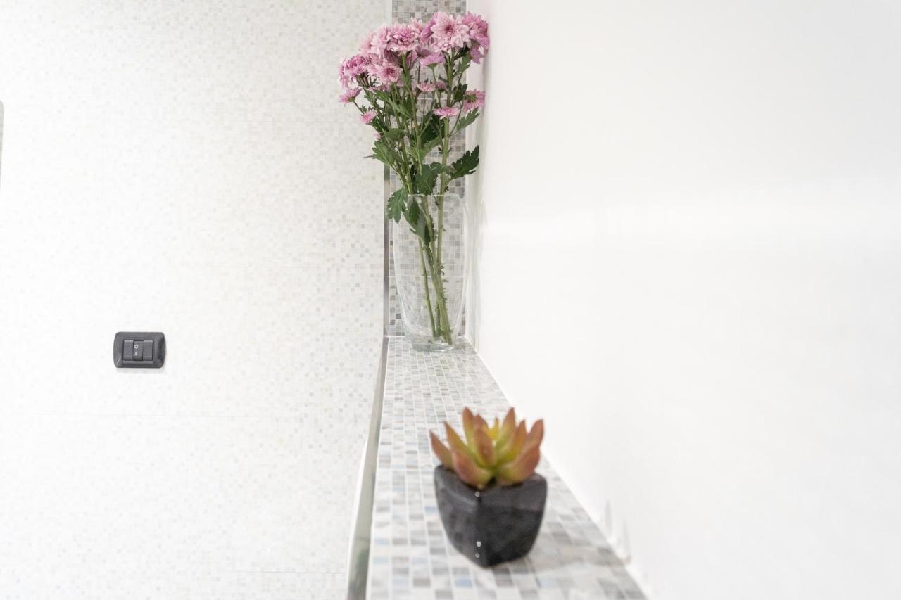 White Flat In Como City Center By Rent All Como Buitenkant foto